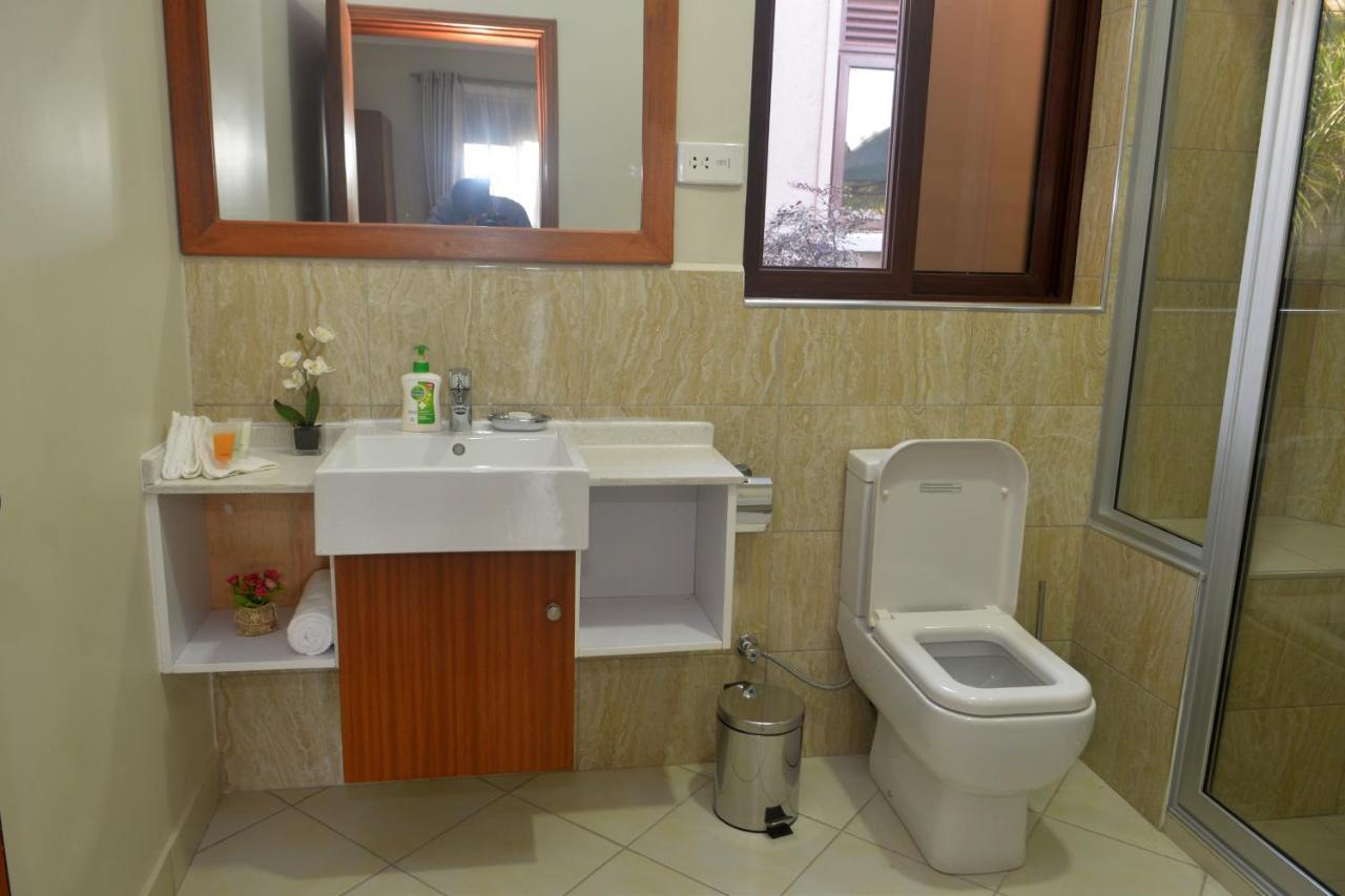 Akasu Bed And Breakfast คัมพาลา ภายนอก รูปภาพ