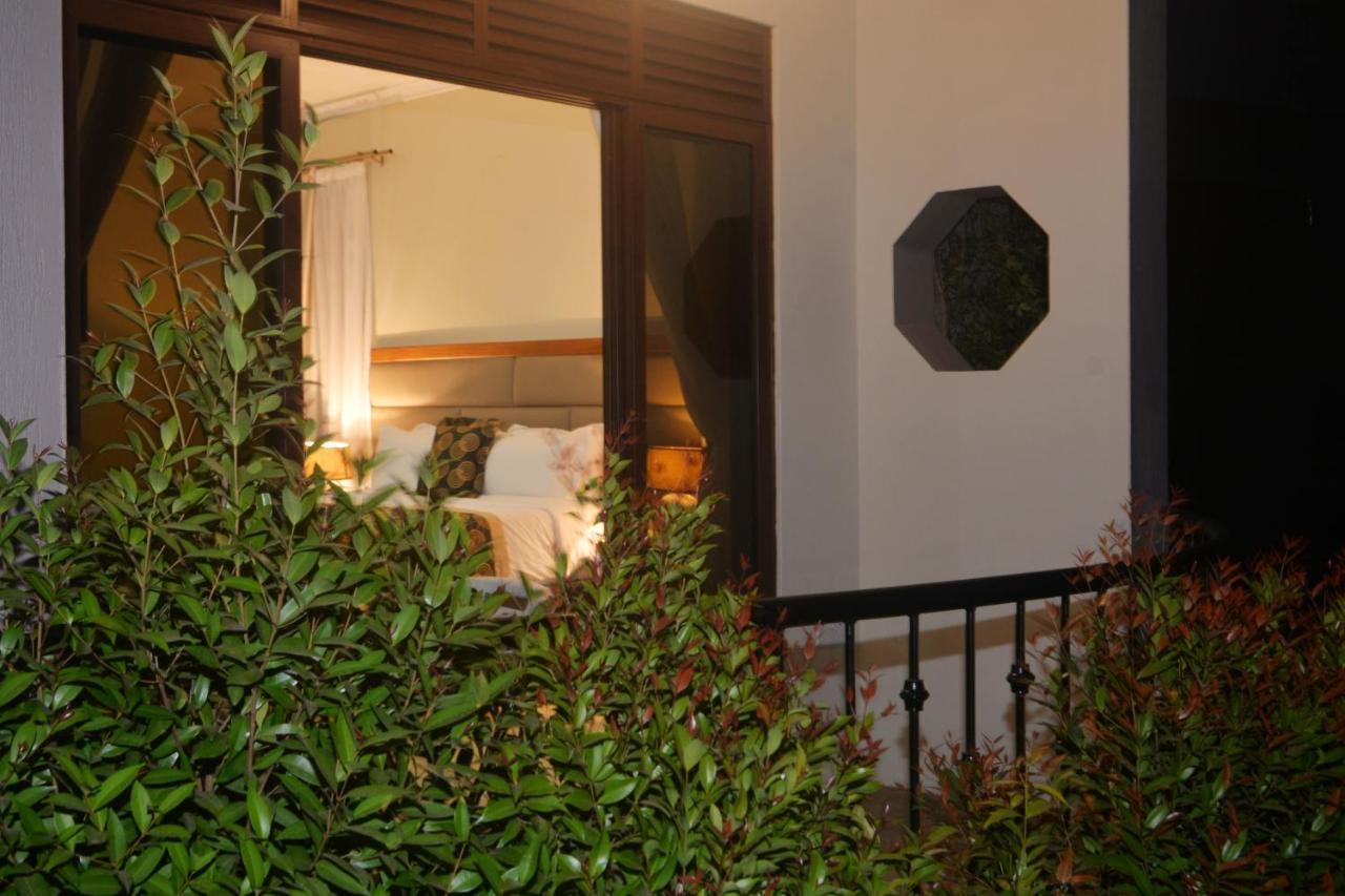 Akasu Bed And Breakfast คัมพาลา ภายนอก รูปภาพ