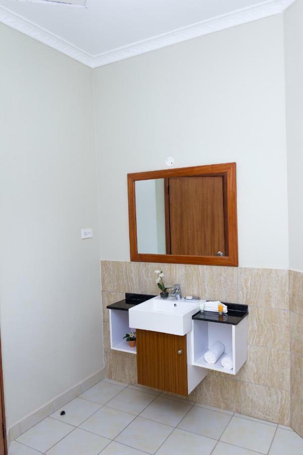Akasu Bed And Breakfast คัมพาลา ภายนอก รูปภาพ