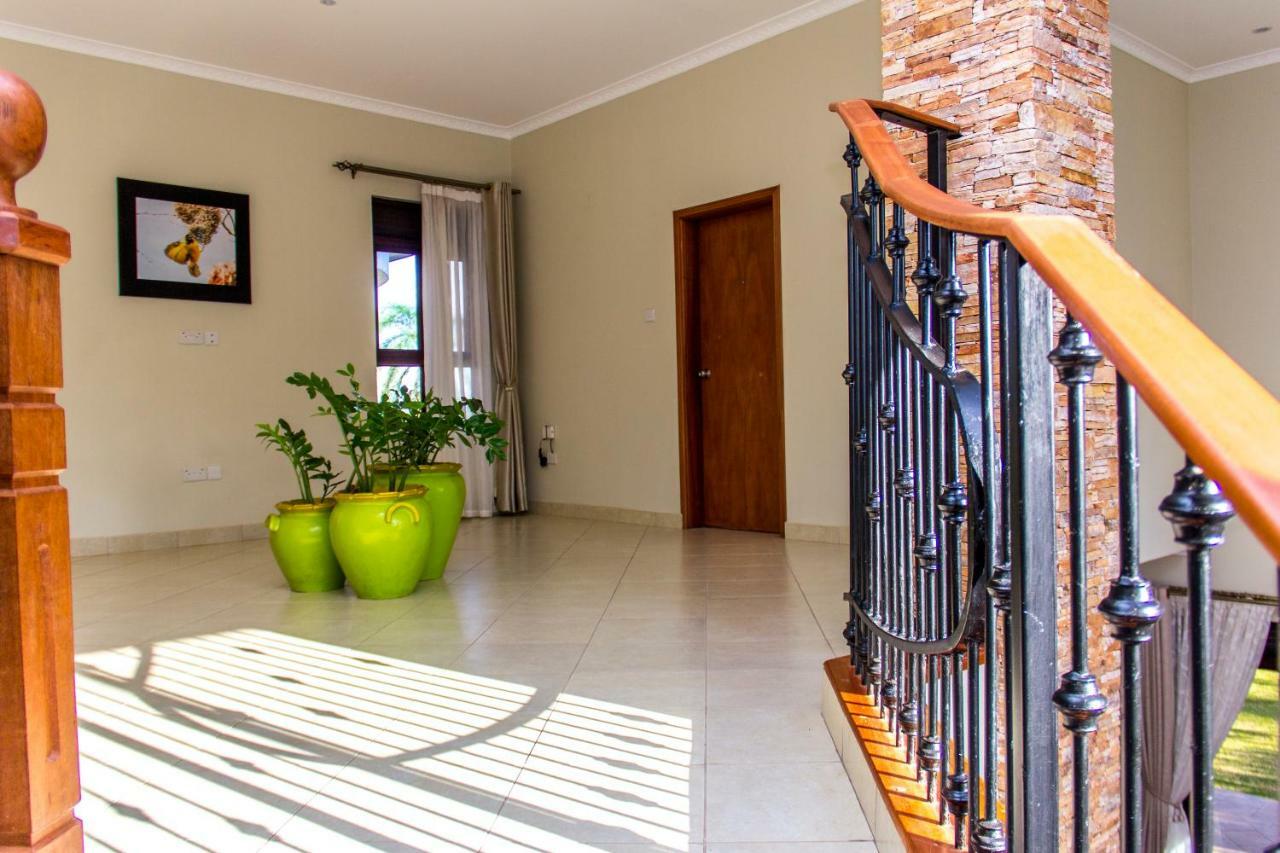 Akasu Bed And Breakfast คัมพาลา ภายนอก รูปภาพ